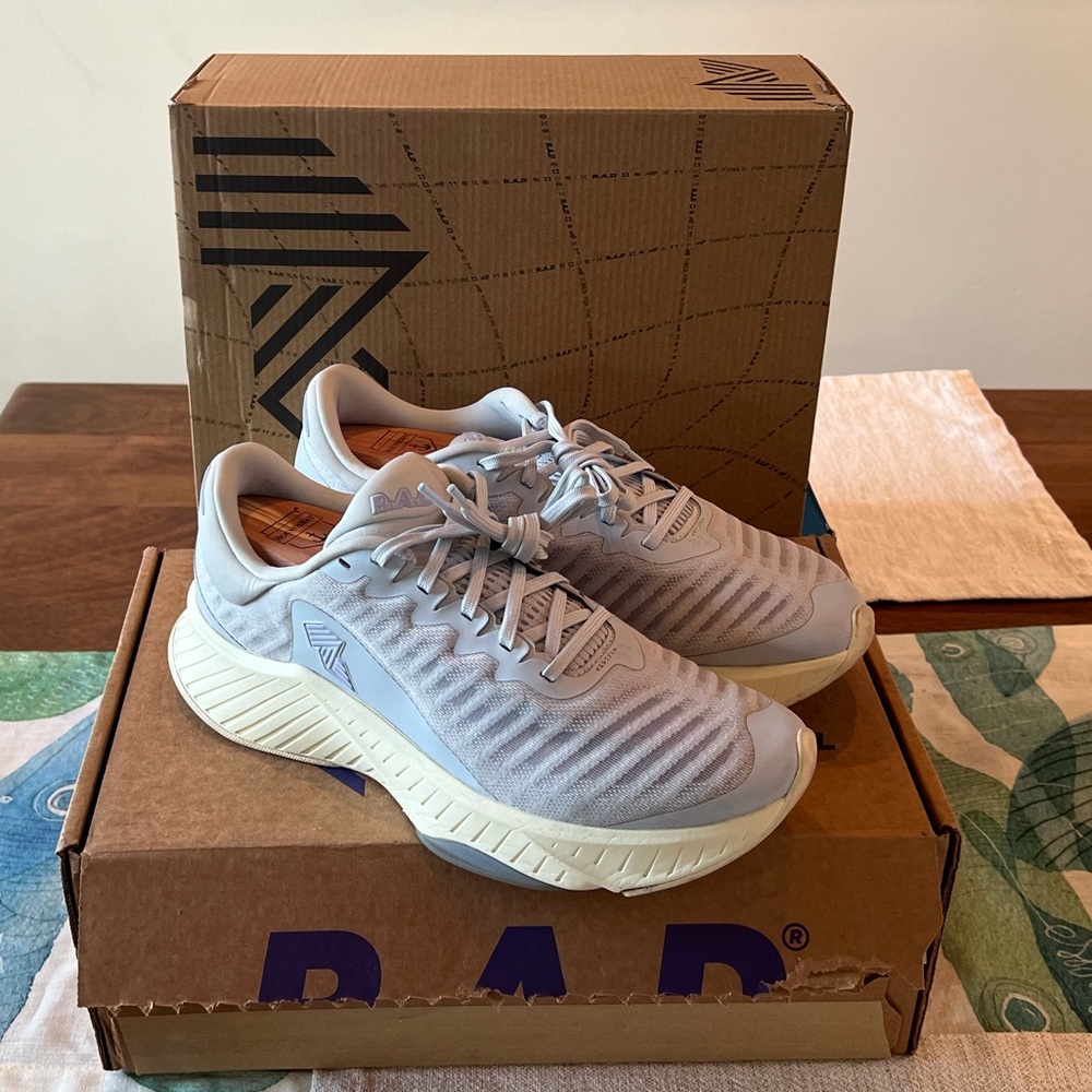 Rad Global R-1 Runners